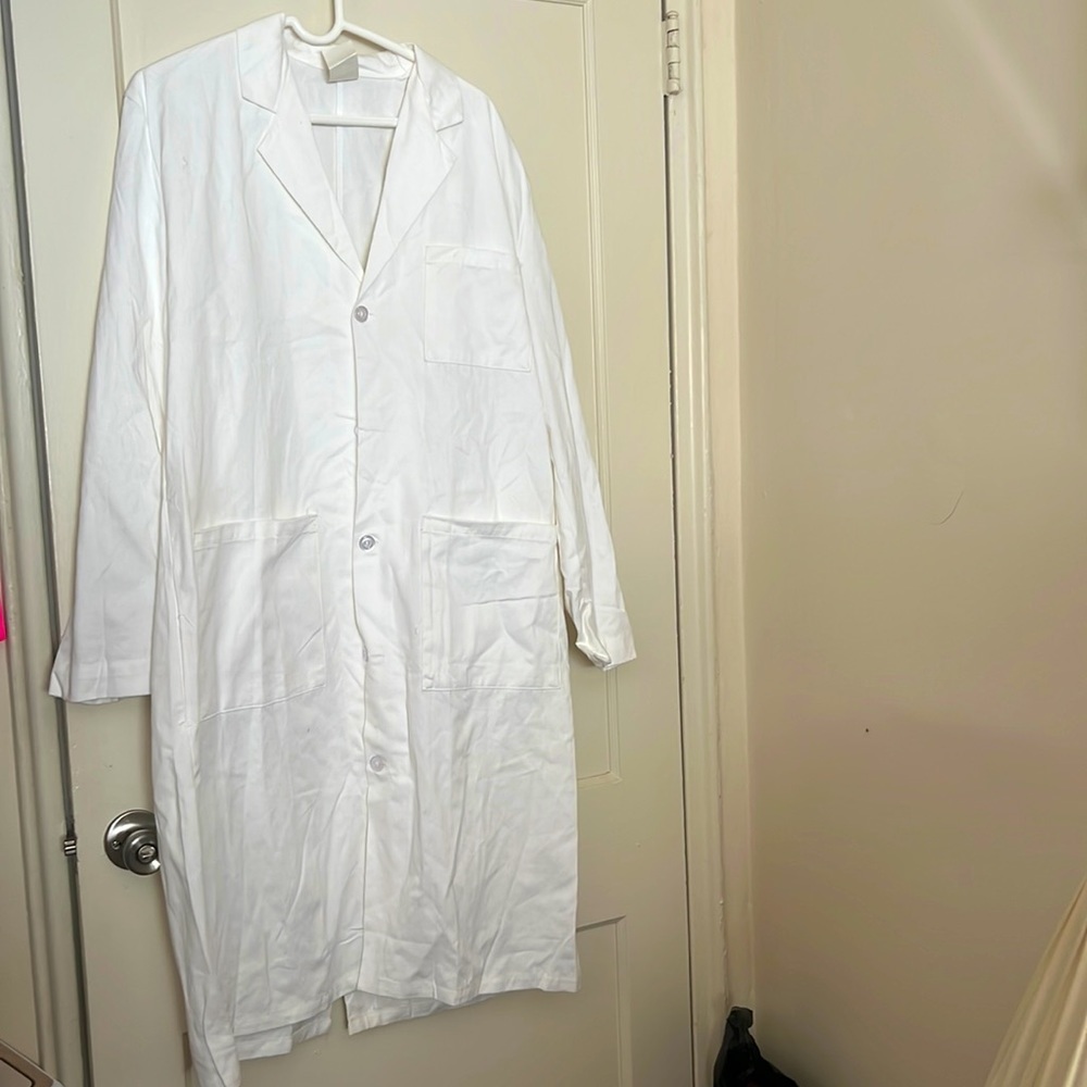 new landau lab coat size: 42
